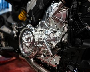 Carter motore destro in alluminio con viti in titanio - Streetfighter V4