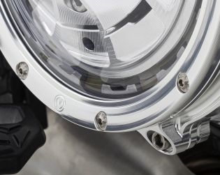 Cornice carter frizione in alluminio con viti in Titanio e con speciale oblò bombato Motocorse - Ducati V4